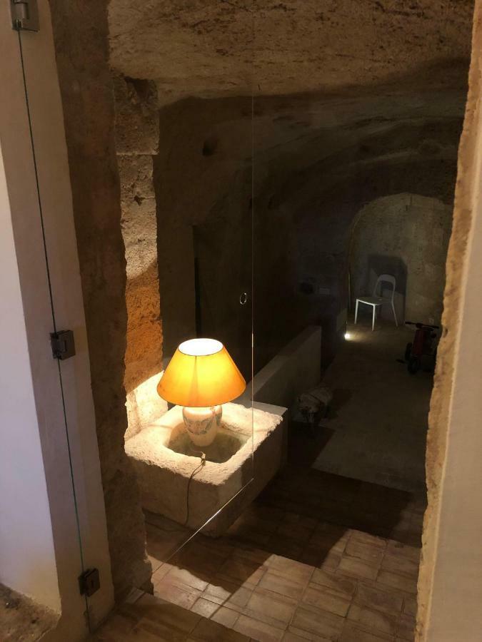 Gli Ipogei Nel Cuore Di Matera Exterior foto